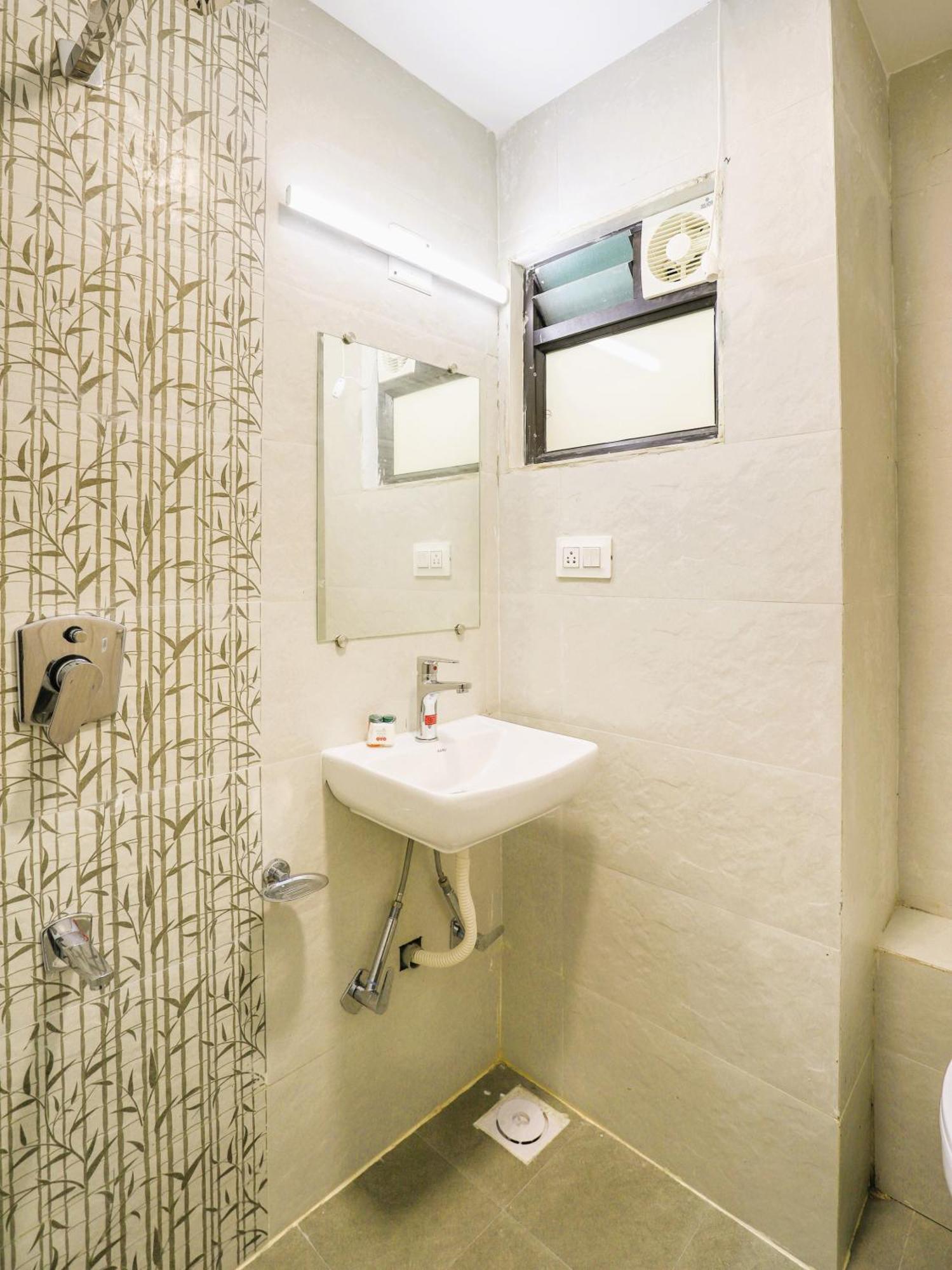 Stayguru Hotel Atithi Будж Екстериор снимка