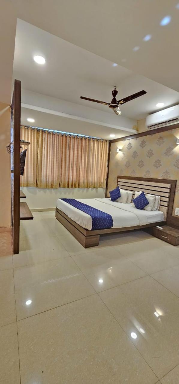 Stayguru Hotel Atithi Будж Екстериор снимка